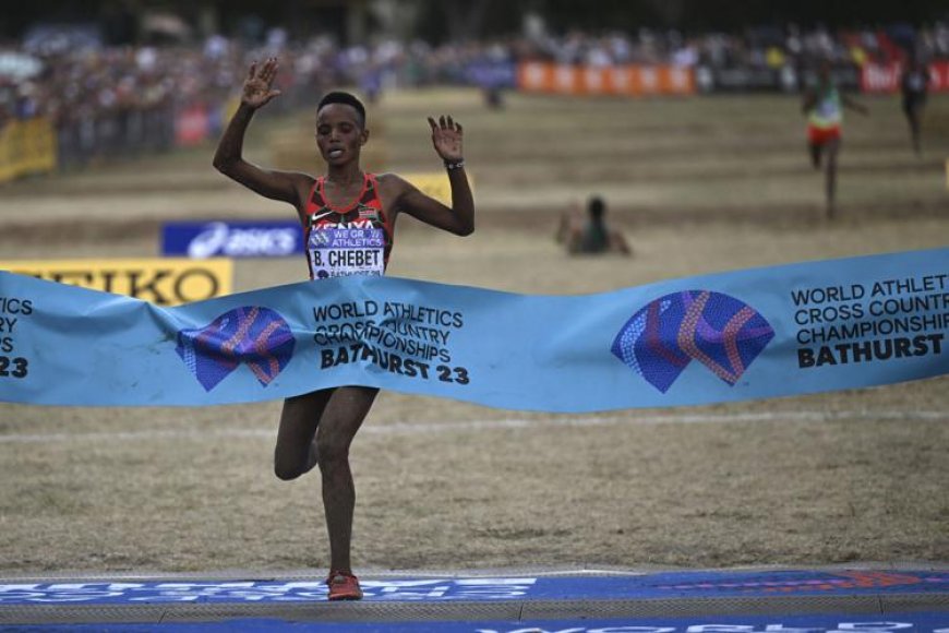 Kenyan Beatrice Chebet wins cross country world title, Ethiopian Gidey Collapses near finish.