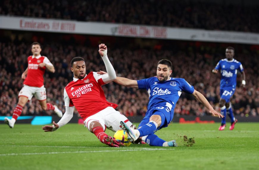 Arsenal 4-0 Everton: Gunners Lead 5 points Ahead of Man City in EPL Table